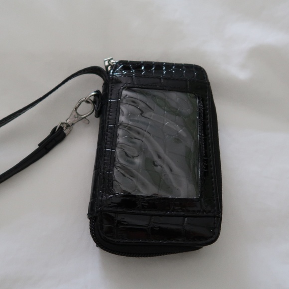 Disney Phone Case/Wallet Fits Iphone 4 - Picture 2 of 3